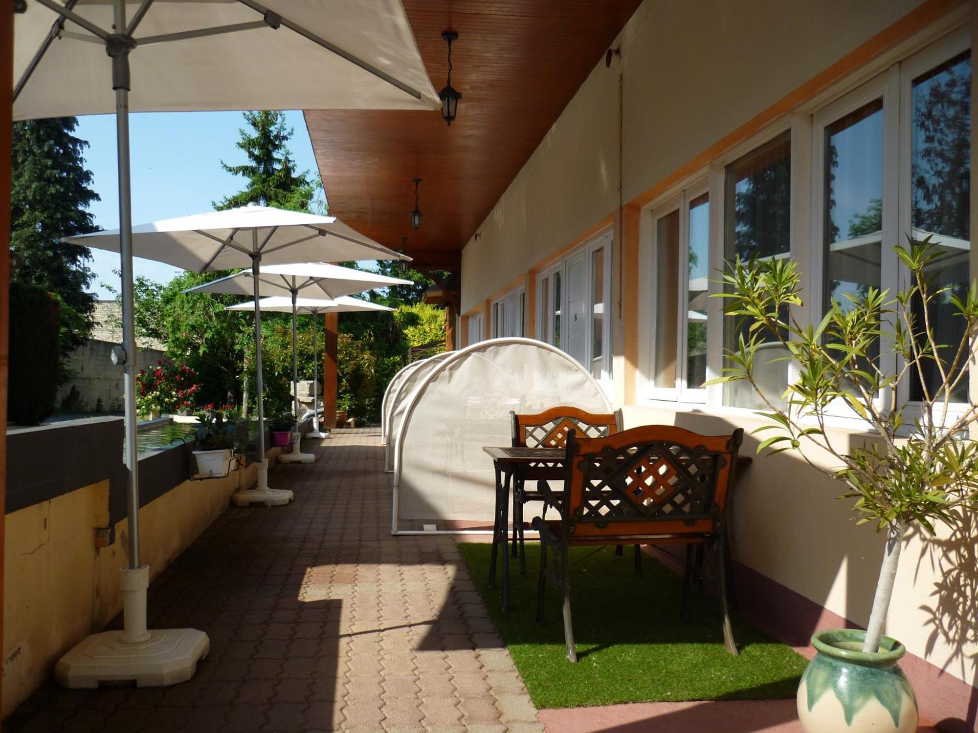 The Originals Boutique, Hotel Clos Sainte Marie, Nevers Exterior photo