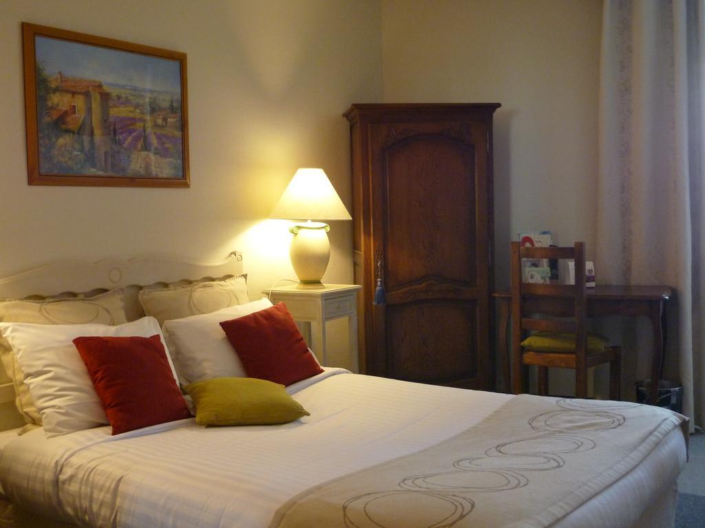 The Originals Boutique, Hotel Clos Sainte Marie, Nevers Room photo
