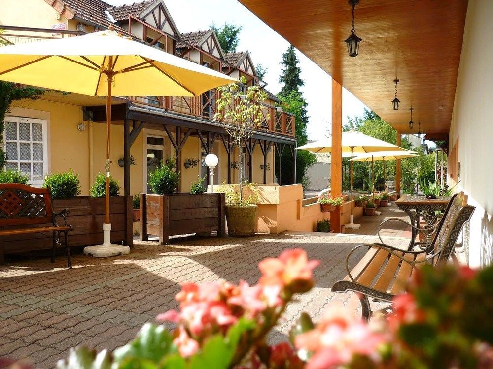 The Originals Boutique, Hotel Clos Sainte Marie, Nevers Exterior photo